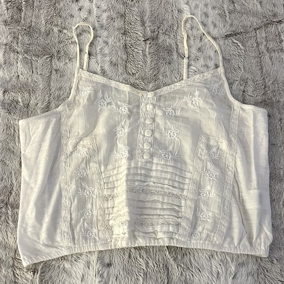Lucky Brand Tops - Lucky Brand Delicate White Embroidered Cami Top